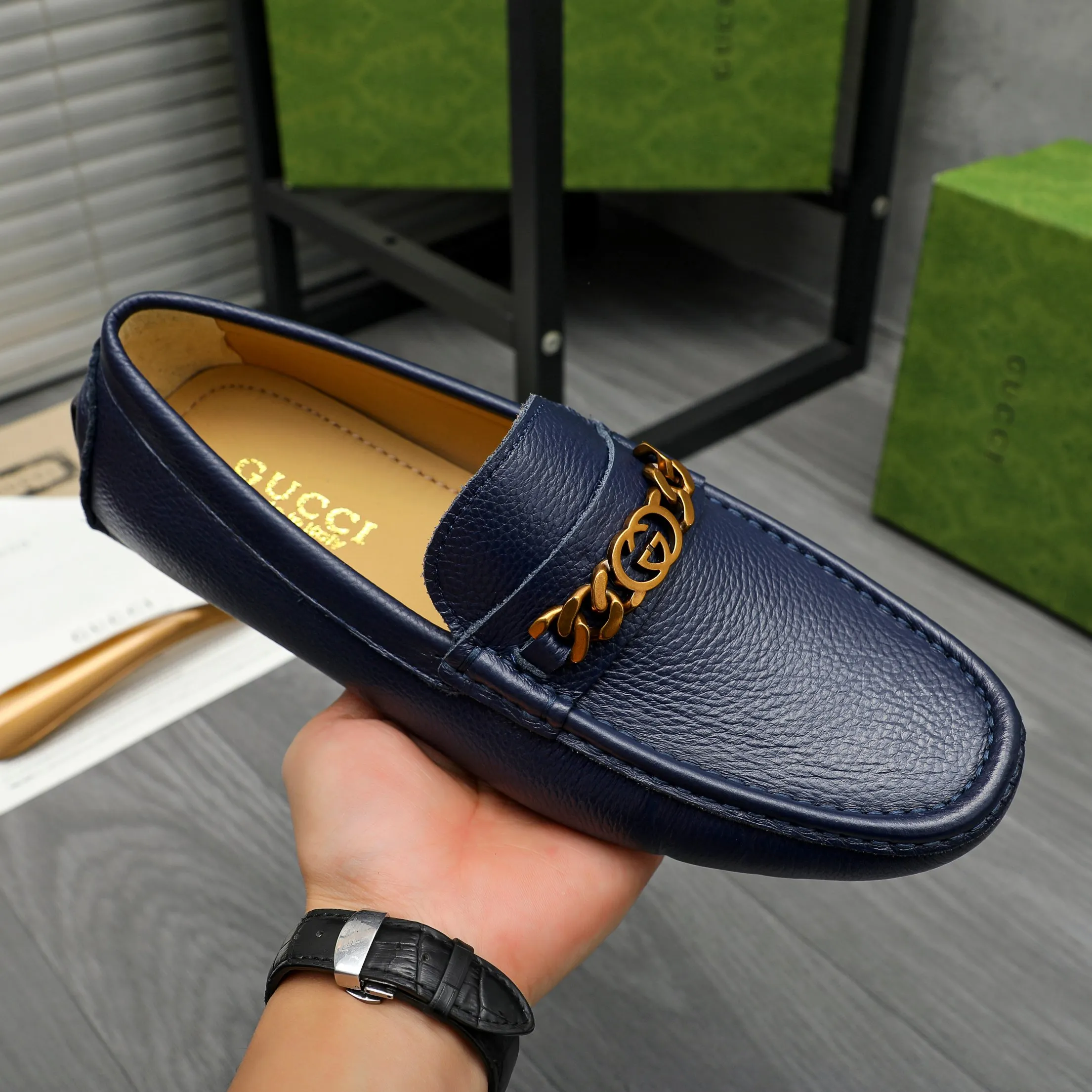 Men's shoes 💰p420 Product trademark: GUCCI (Gucci) casual slip-on men's shoes Regular size: 38-44 Product materials: Selected pebbled cowhide upper, sheepskin lining, rubber outsole